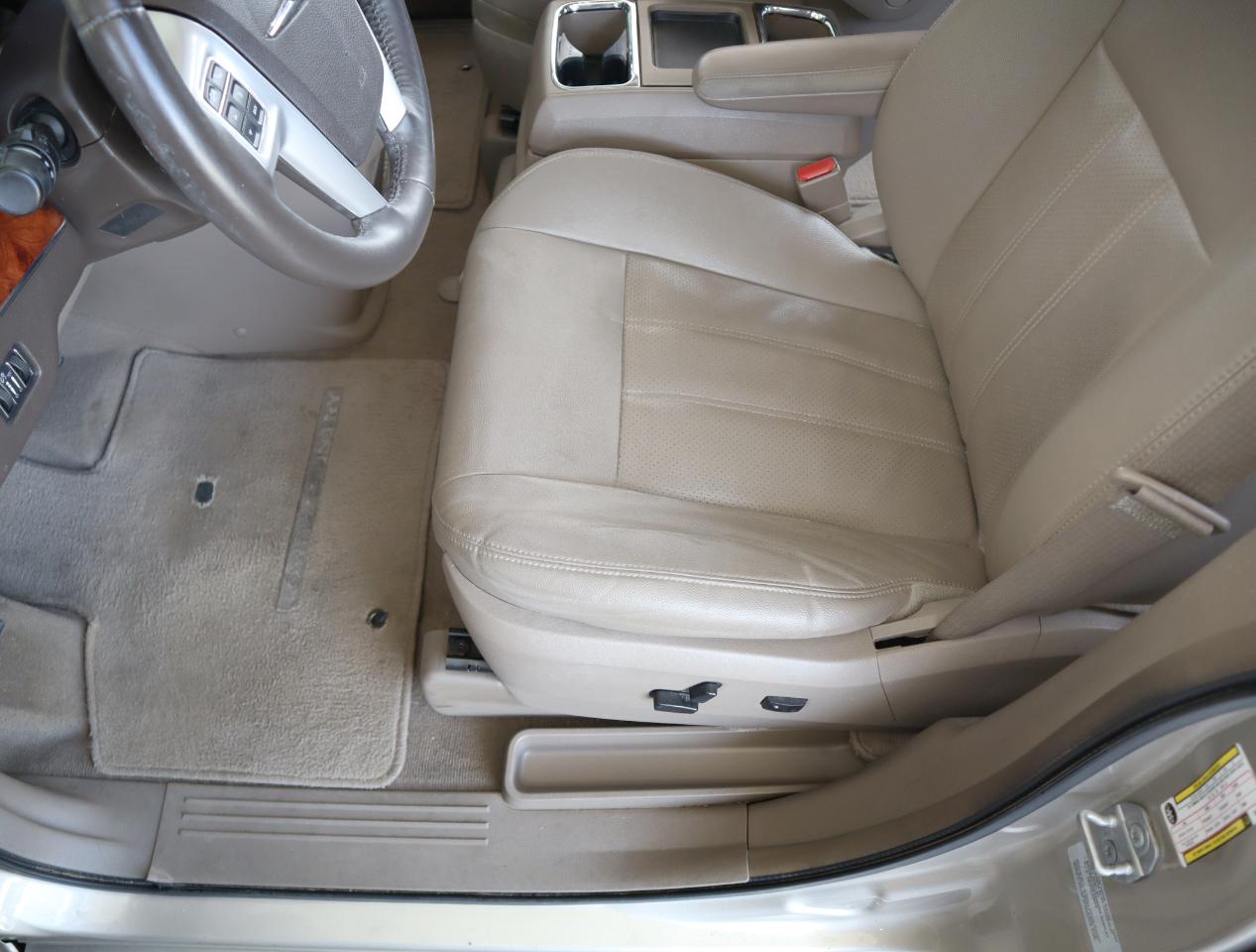 Chrysler Town & Country Touring-L 2016