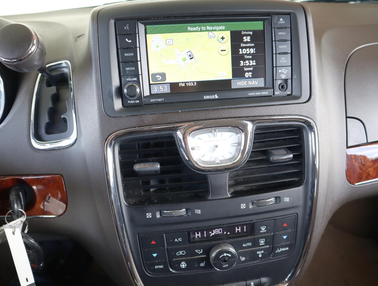 Chrysler Town & Country Touring-L 2016