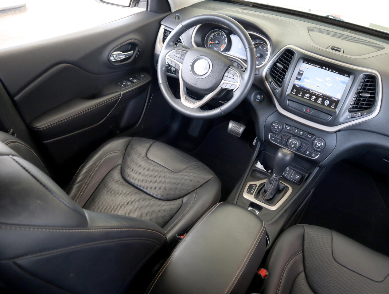 2015 Jeep Cherokee Limited photo 15