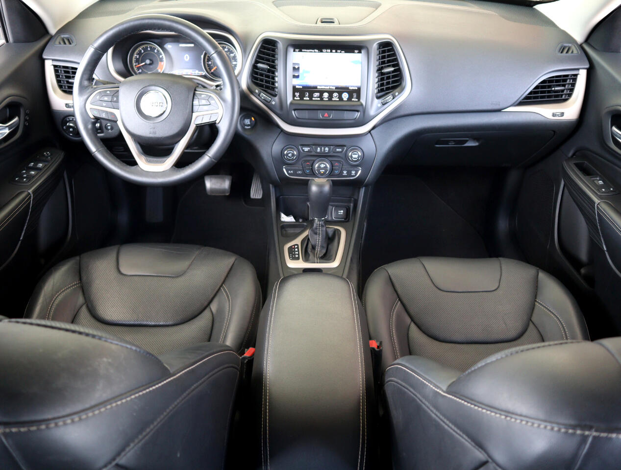 2015 Jeep Cherokee Limited photo 16