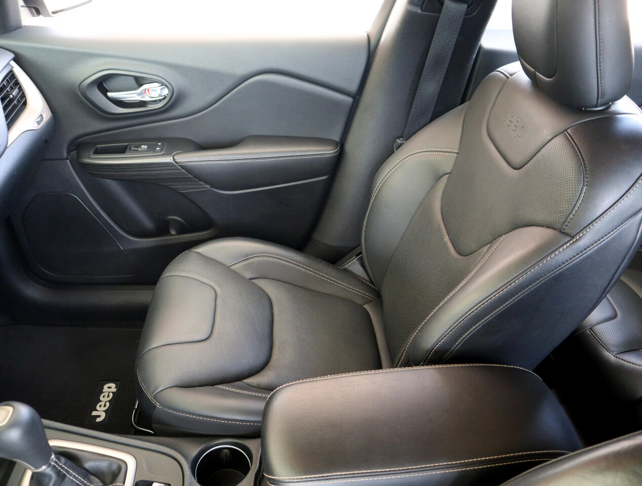 2015 Jeep Cherokee Limited photo 19