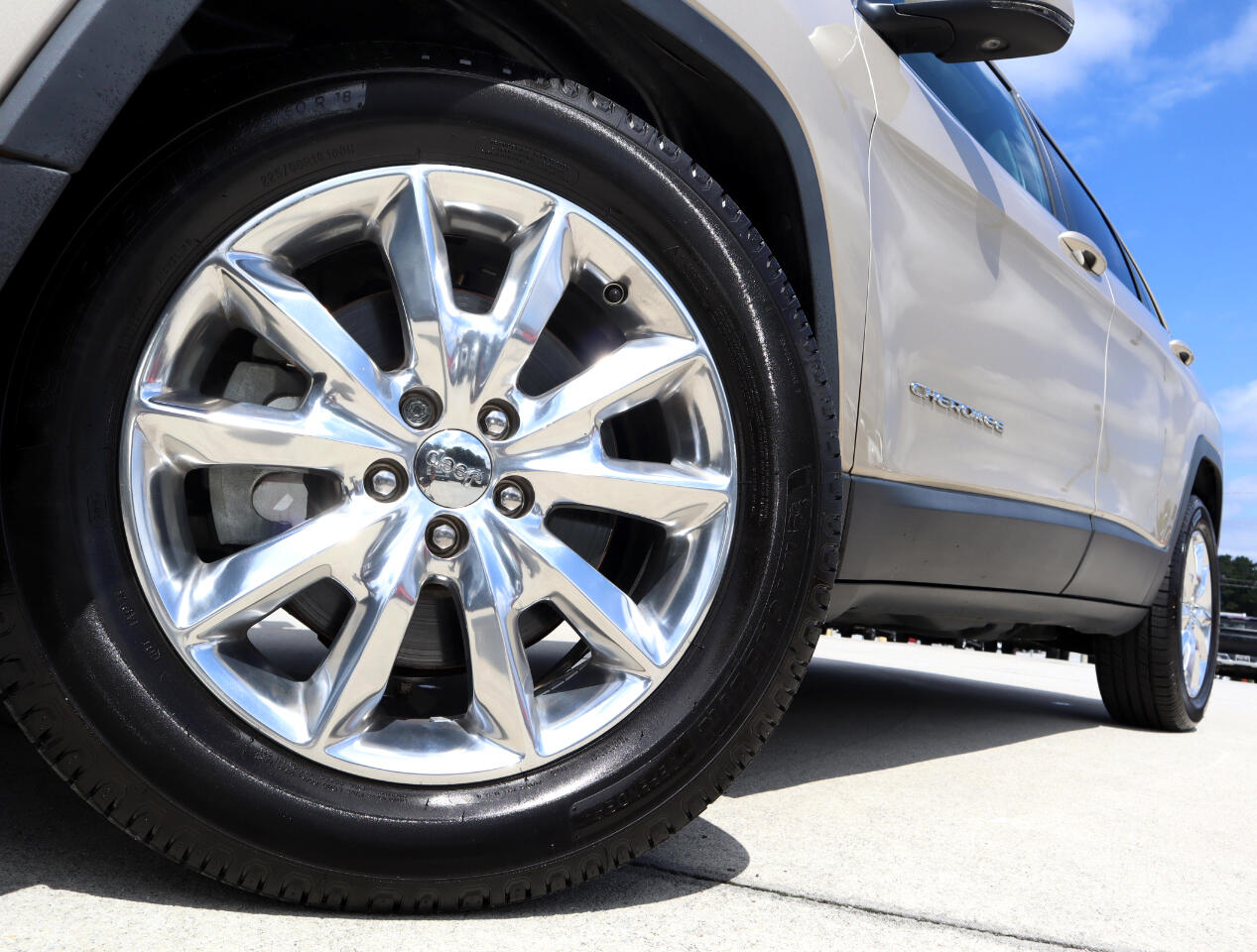 2015 Jeep Cherokee Limited photo 24