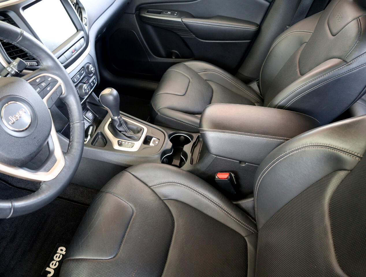 2015 Jeep Cherokee Limited photo 36