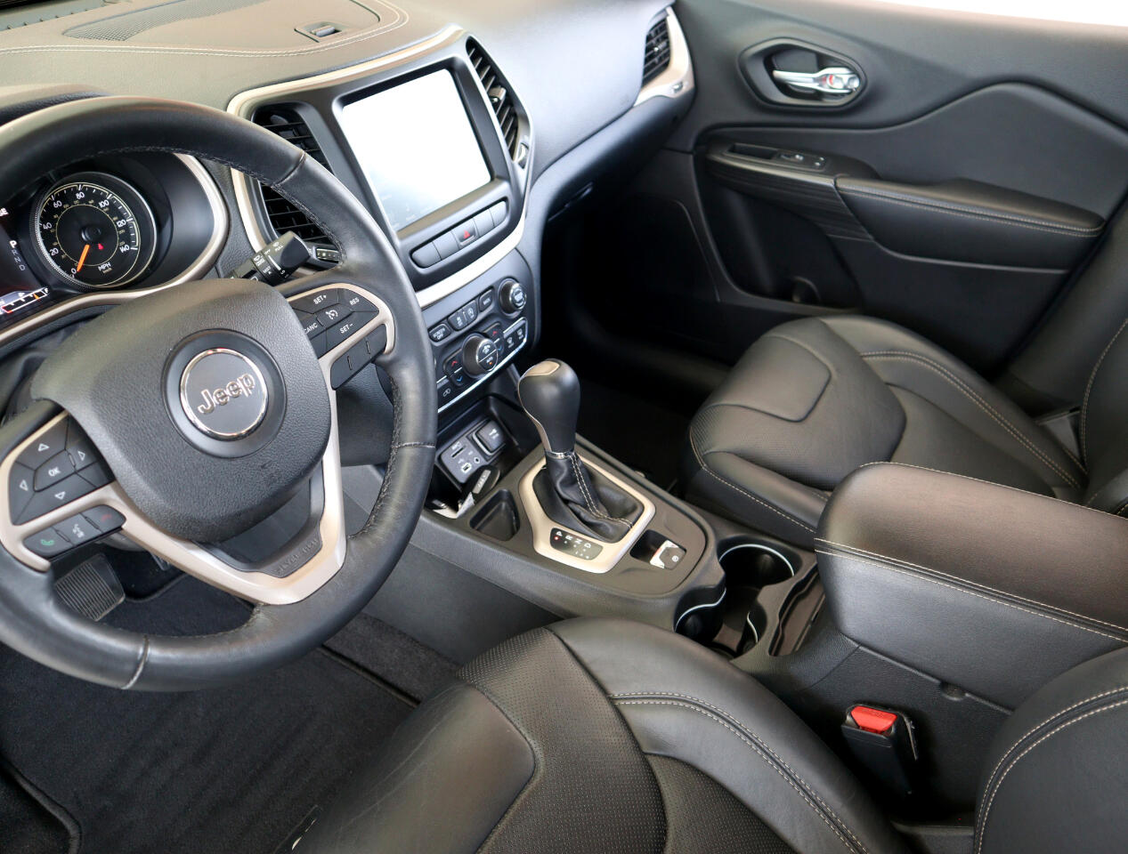2015 Jeep Cherokee Limited photo 40