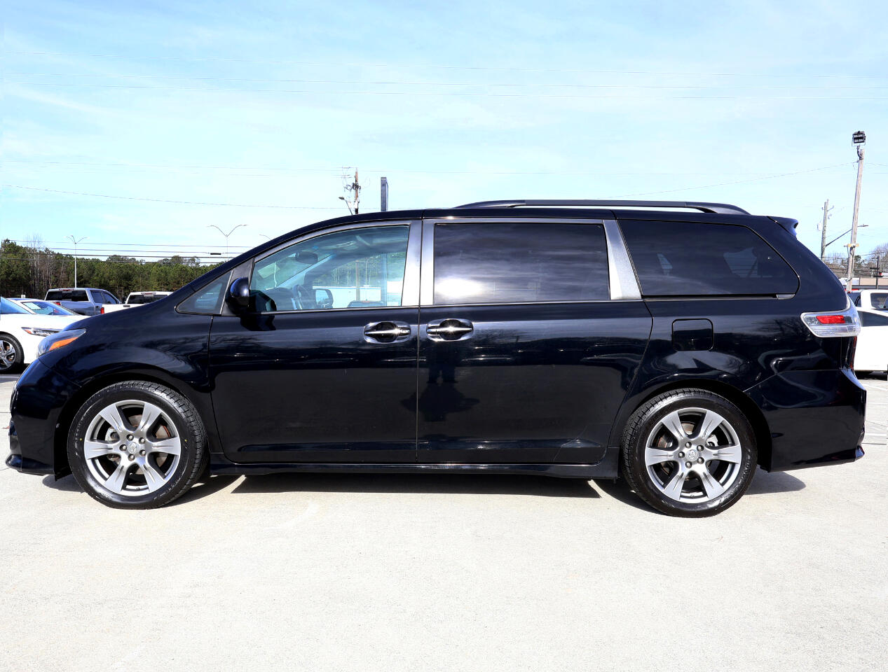 Toyota Sienna SE Premium FWD 8-Passenger V6 2017
