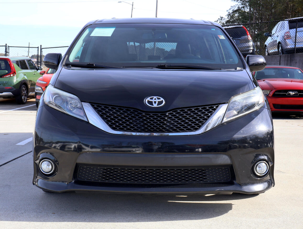 Toyota Sienna SE Premium FWD 8-Passenger V6 2017