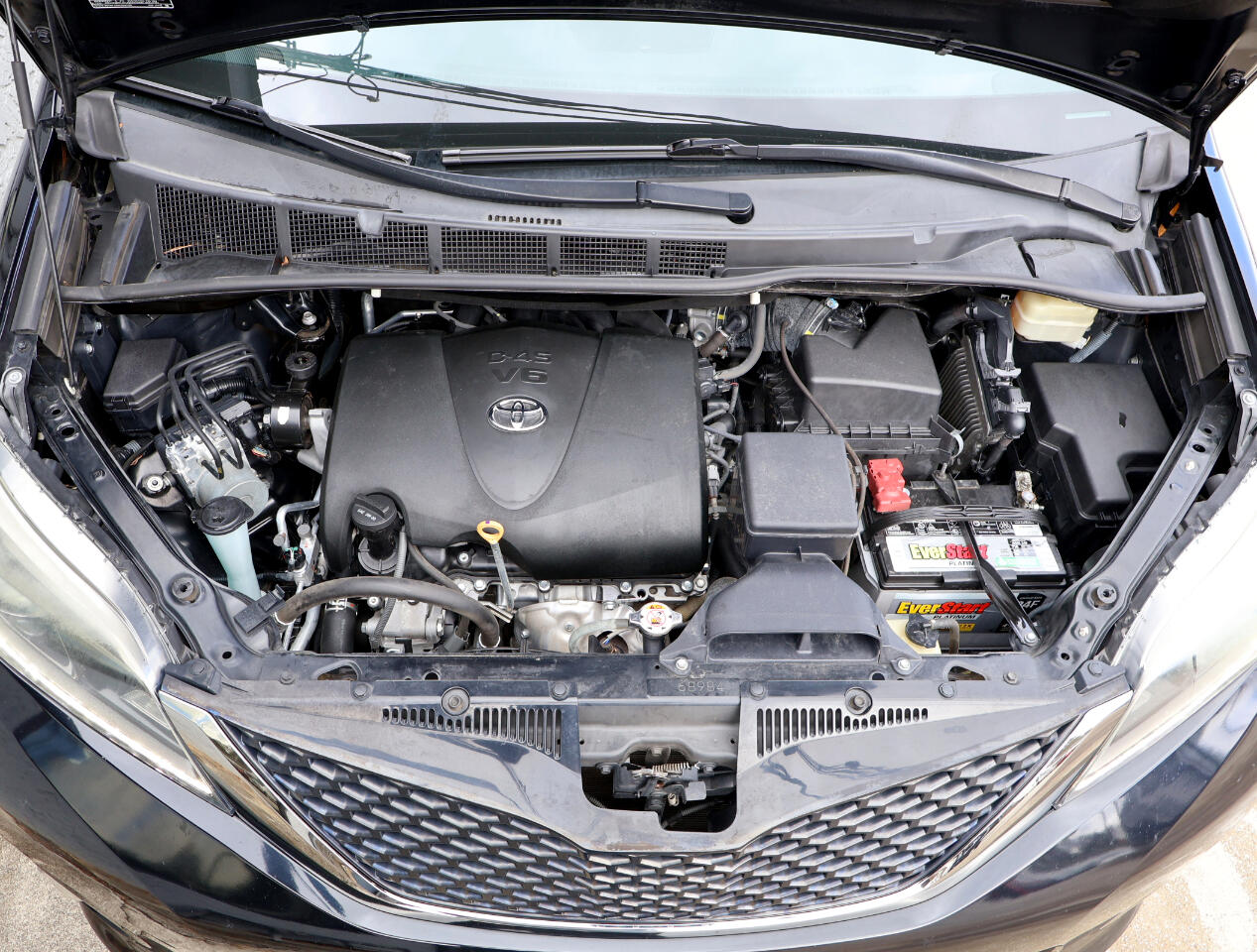 Toyota Sienna SE Premium FWD 8-Passenger V6 2017