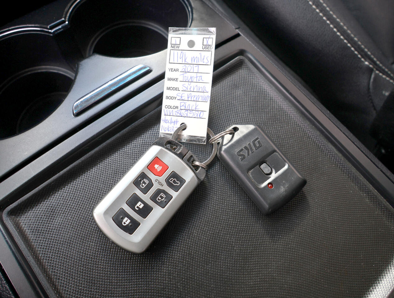 Toyota Sienna SE Premium FWD 8-Passenger V6 2017