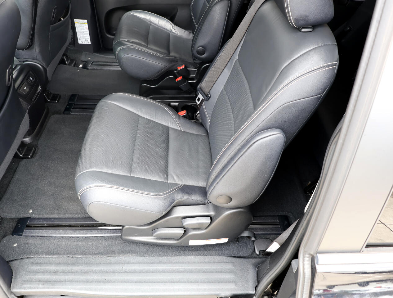 Toyota Sienna SE Premium FWD 8-Passenger V6 2017