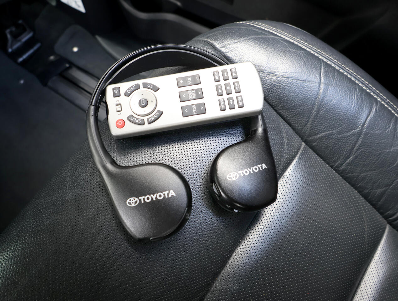 Toyota Sienna SE Premium FWD 8-Passenger V6 2017