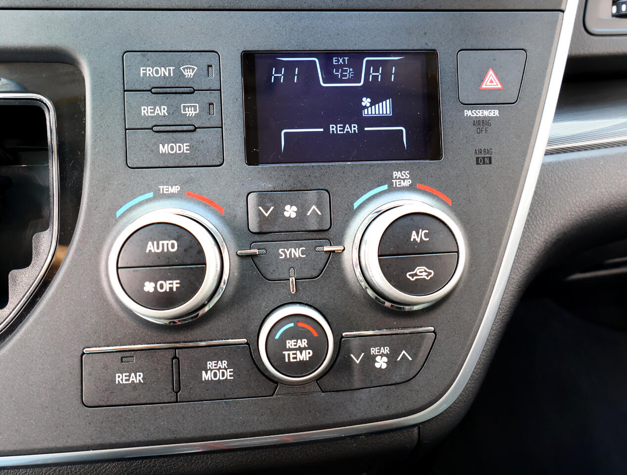 Toyota Sienna SE Premium FWD 8-Passenger V6 2017