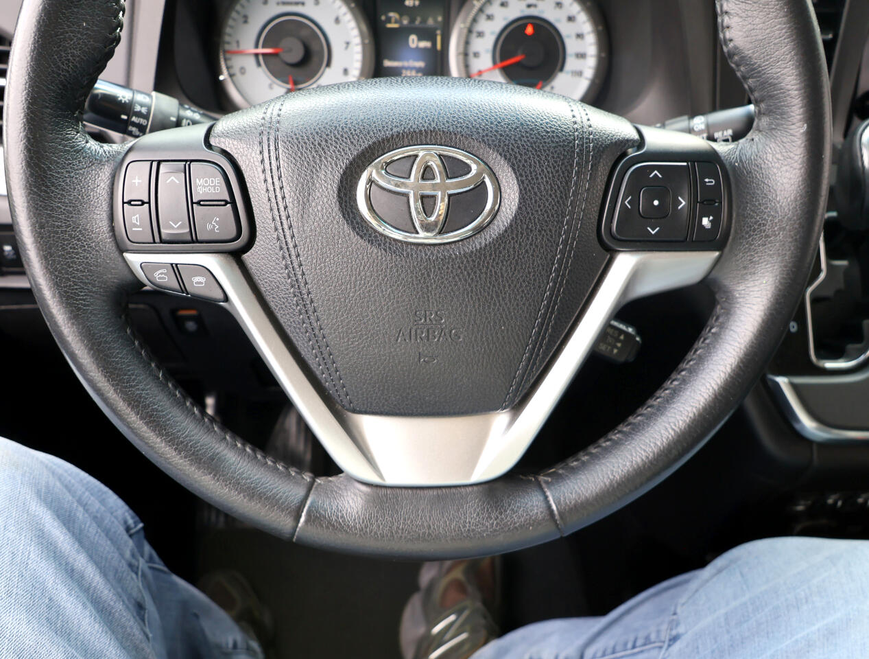 Toyota Sienna SE Premium FWD 8-Passenger V6 2017