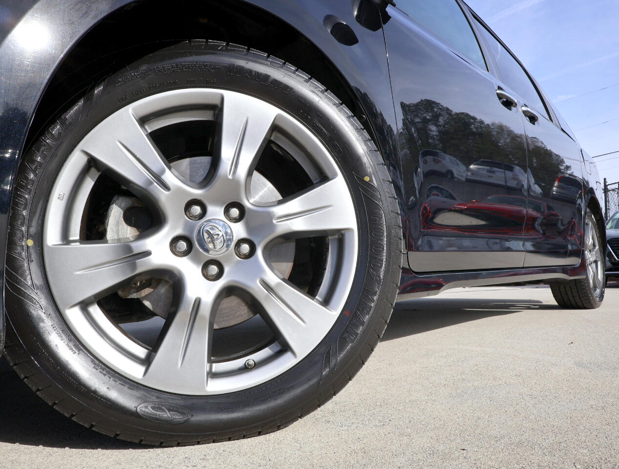 Toyota Sienna SE Premium FWD 8-Passenger V6 2017