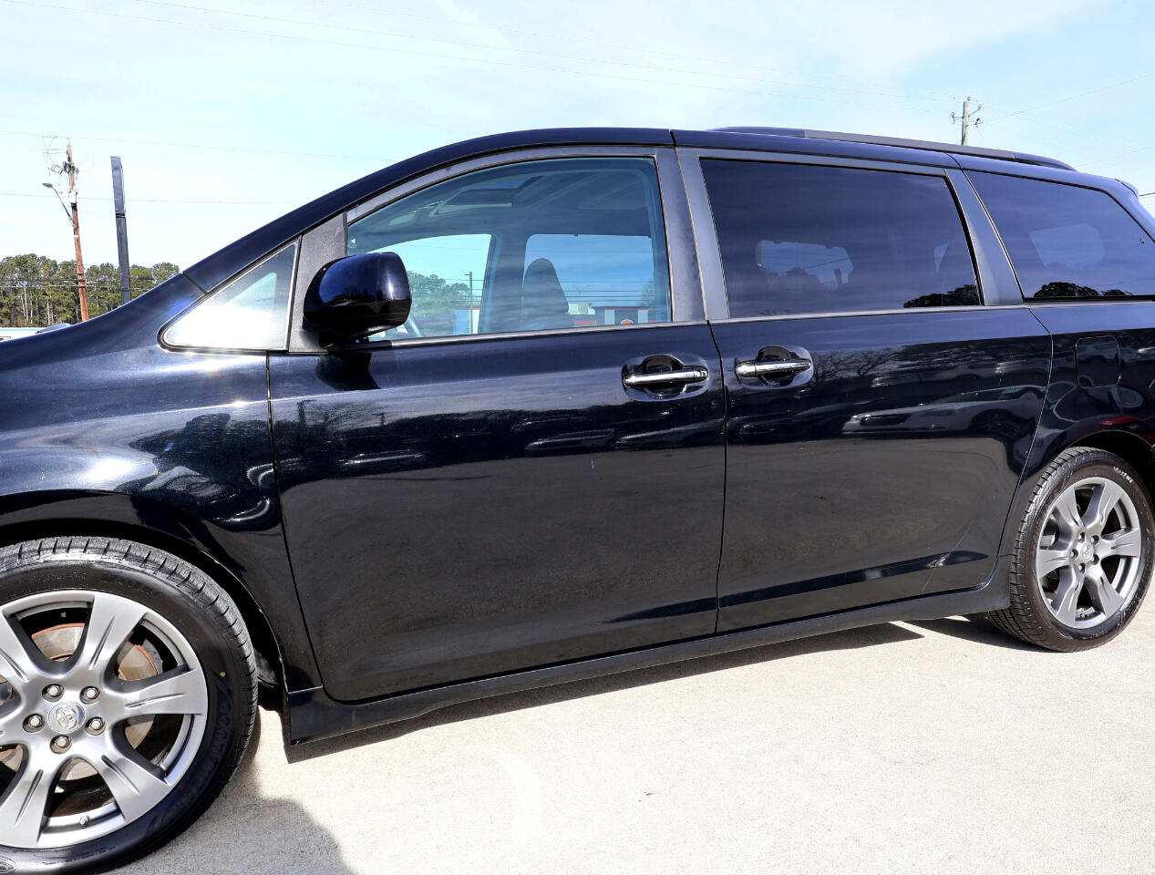 Toyota Sienna SE Premium FWD 8-Passenger V6 2017