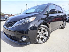 2017 Toyota Sienna 