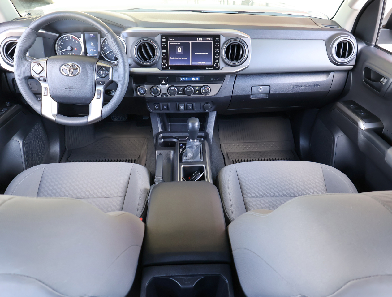 Toyota Tacoma SR5 Double Cab 4WD V6 2023