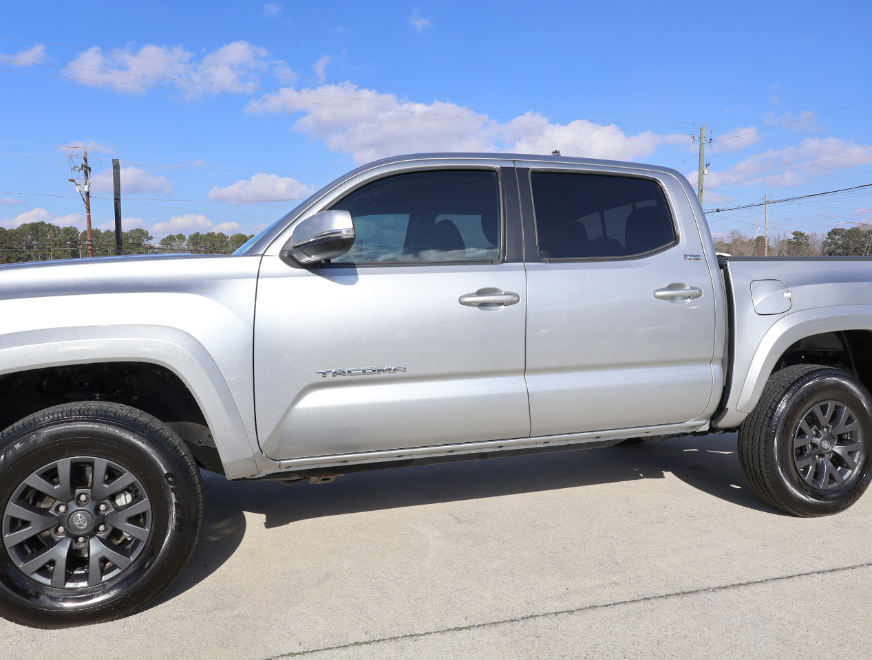 Toyota Tacoma SR5 Double Cab 4WD V6 2023