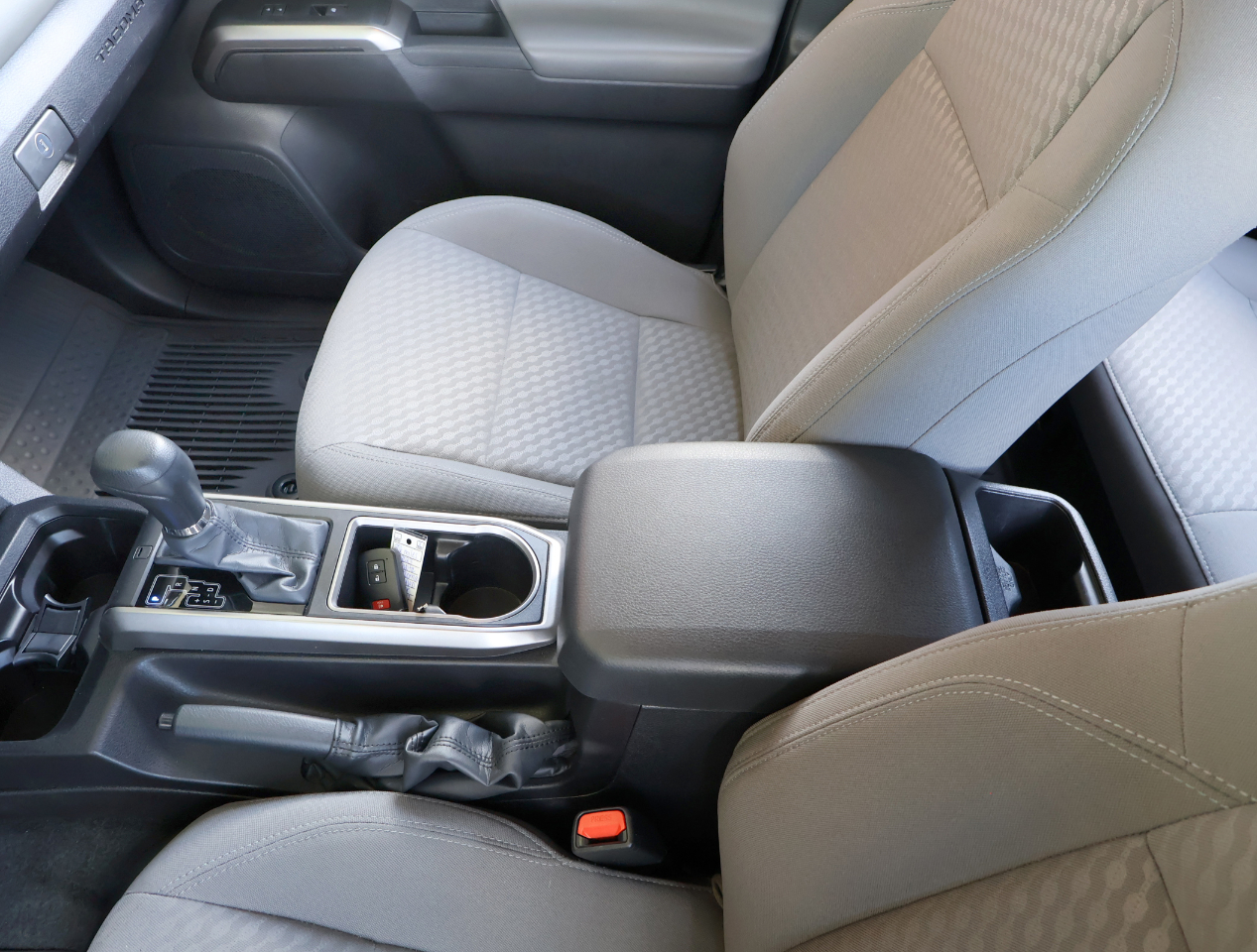 Toyota Tacoma SR5 Double Cab 4WD V6 2023