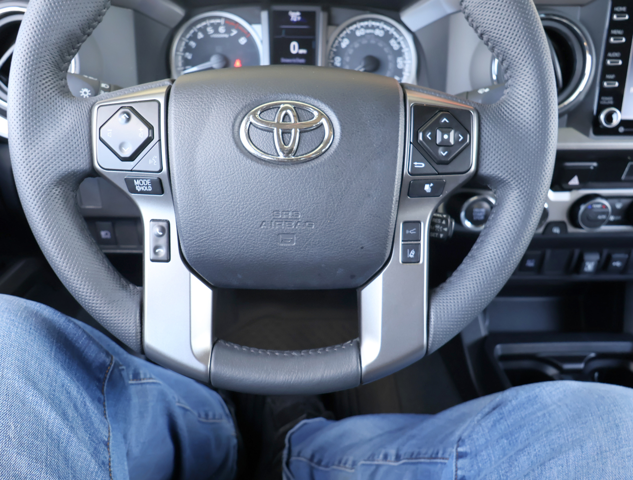 Toyota Tacoma SR5 Double Cab 4WD V6 2023