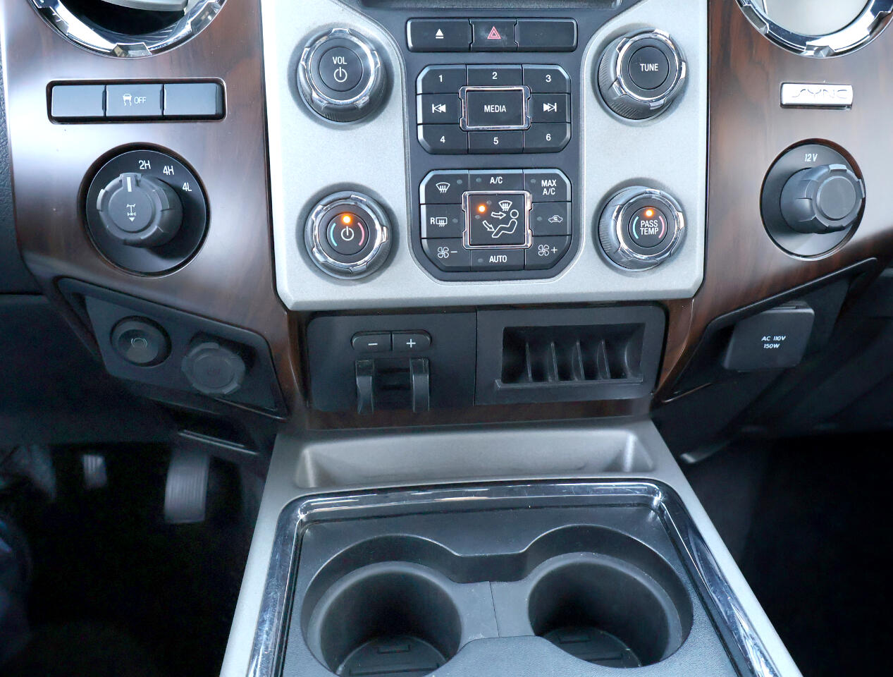 Ford F-250 SD Lariat Crew Cab 4WD 2016