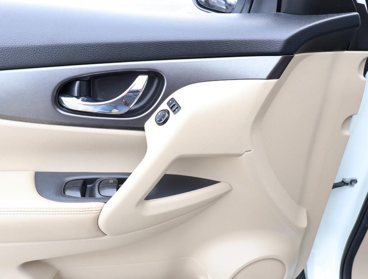 Nissan Rogue S 2WD 2016