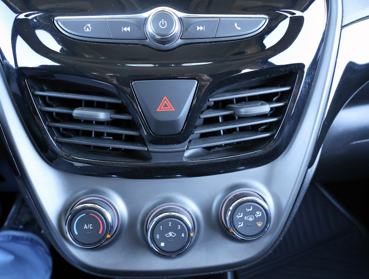 Chevrolet Spark 1LT 2020