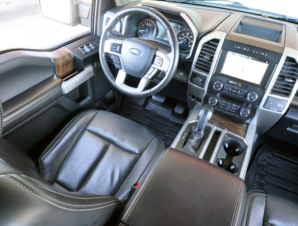 Ford F-150 Lariat SuperCrew 4WD 2019