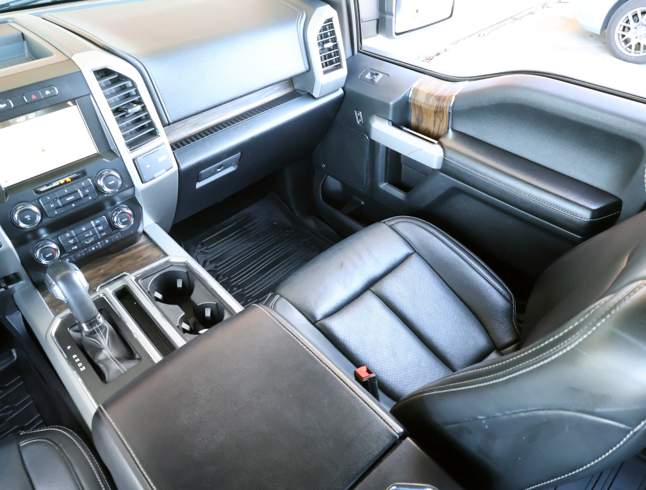 Ford F-150 Lariat SuperCrew 4WD 2019