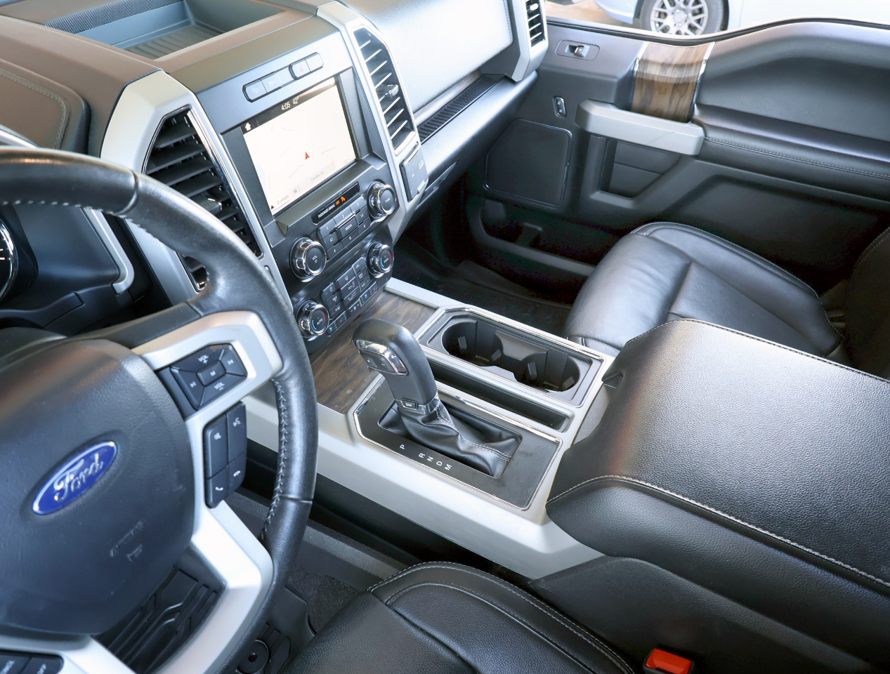 Ford F-150 Lariat SuperCrew 4WD 2019