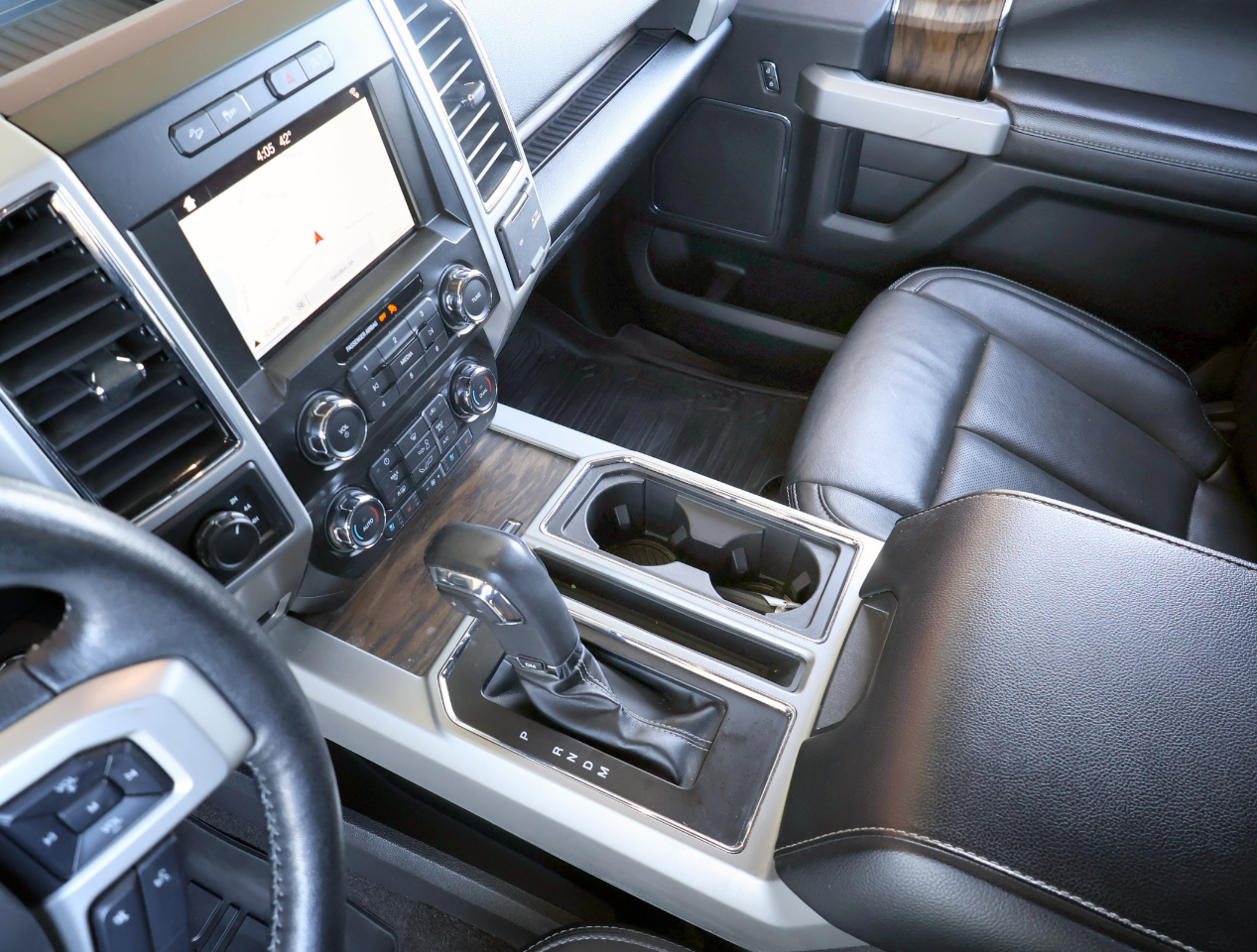 Ford F-150 Lariat SuperCrew 4WD 2019