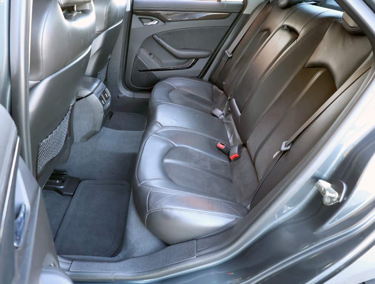 Cadillac CTS V Sedan 2010