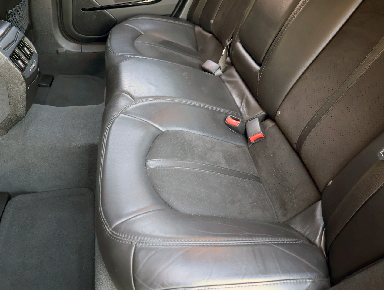 Cadillac CTS V Sedan 2010