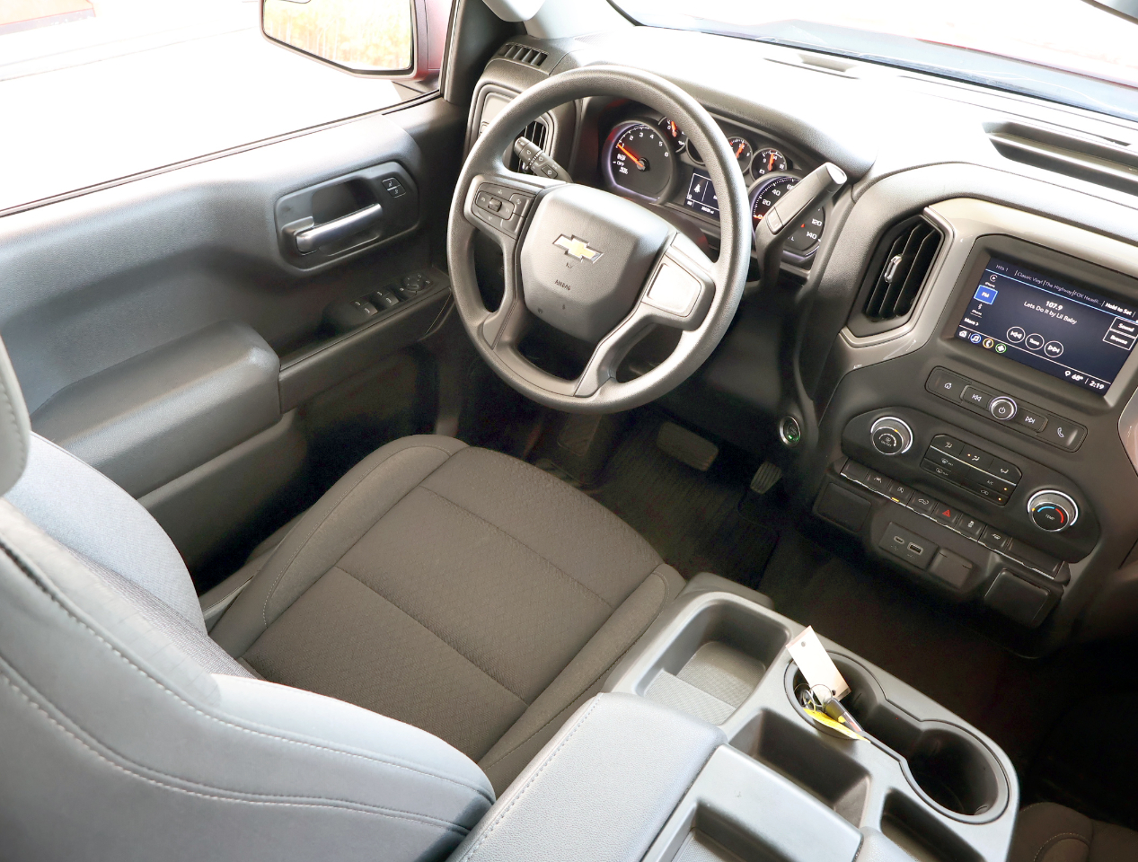 Chevrolet Silverado 1500 Custom Crew Cab 2WD 2023