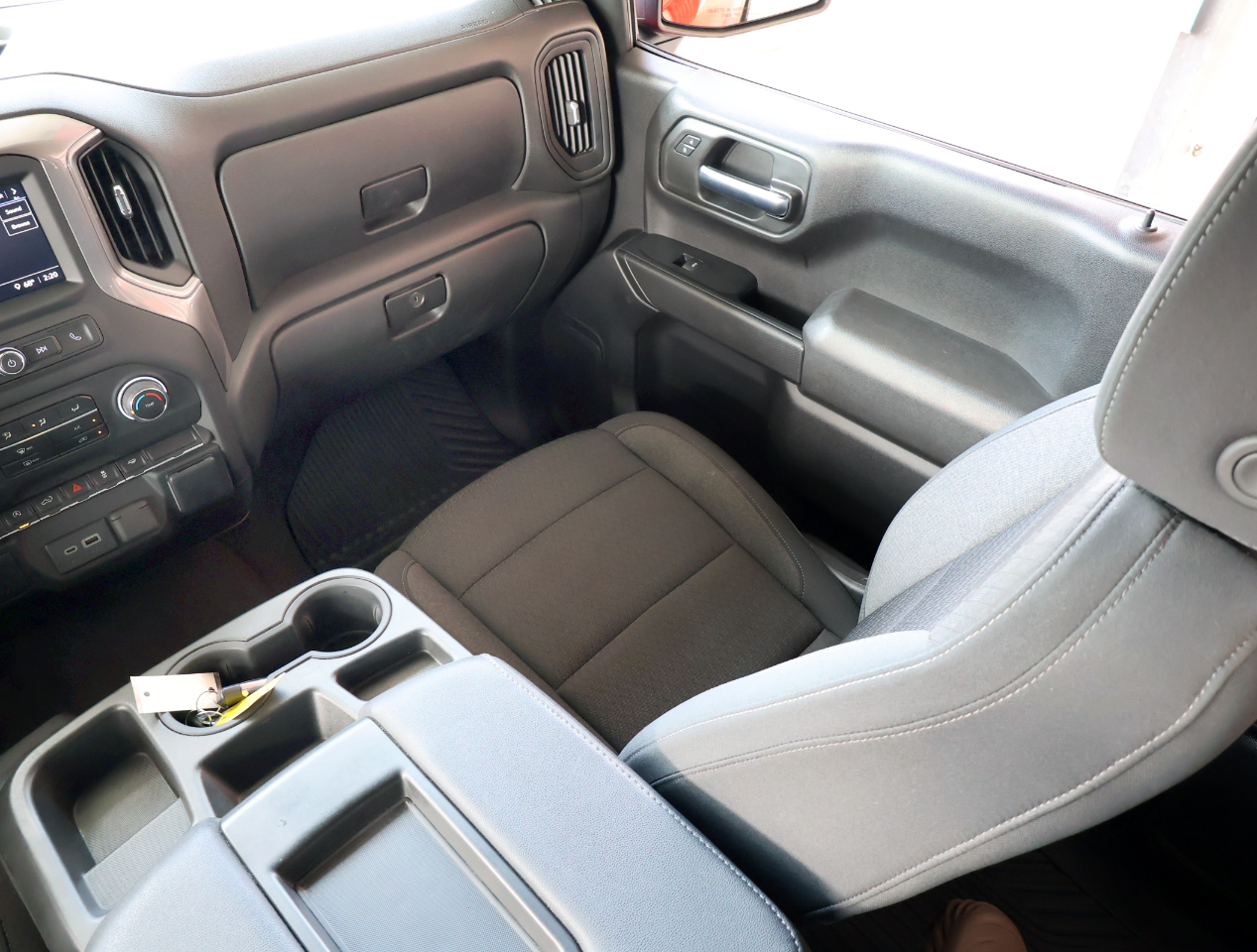 Chevrolet Silverado 1500 Custom Crew Cab 2WD 2023