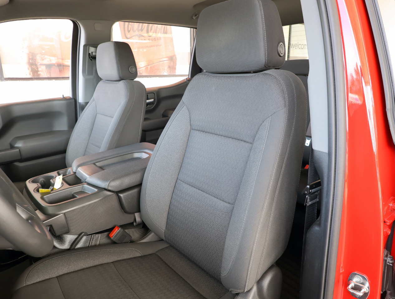 Chevrolet Silverado 1500 Custom Crew Cab 2WD 2023