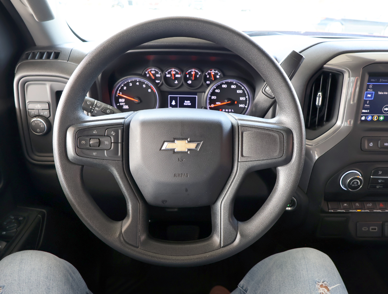 Chevrolet Silverado 1500 Custom Crew Cab 2WD 2023