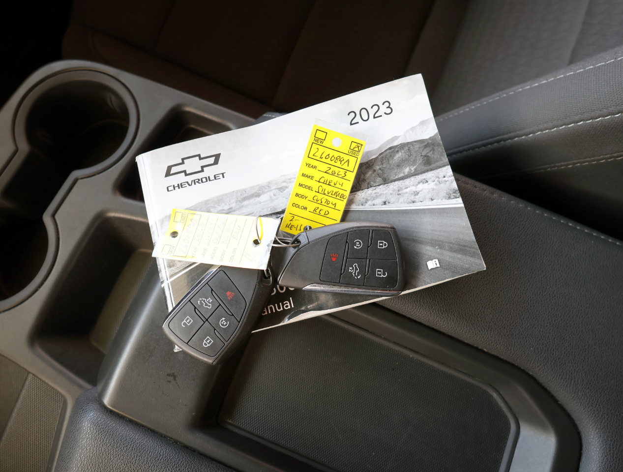 Chevrolet Silverado 1500 Custom Crew Cab 2WD 2023