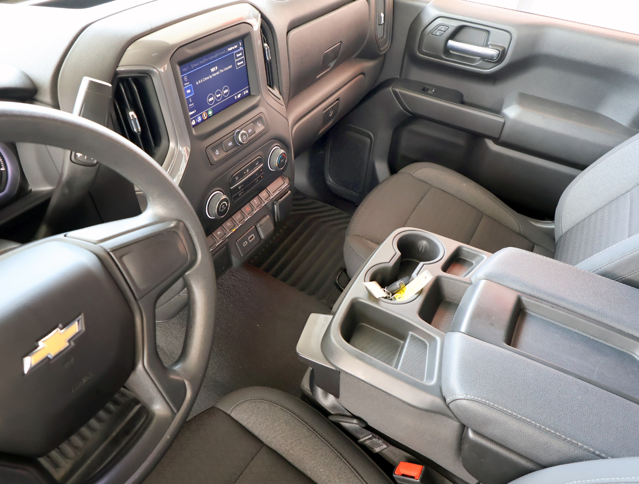 Chevrolet Silverado 1500 Custom Crew Cab 2WD 2023