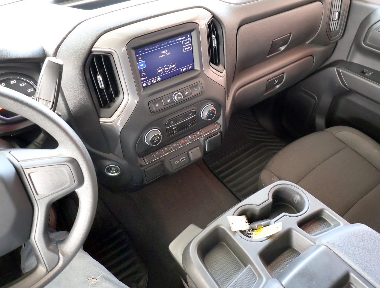 Chevrolet Silverado 1500 Custom Crew Cab 2WD 2023