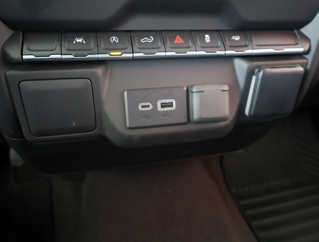 Chevrolet Silverado 1500 Custom Crew Cab 2WD 2023