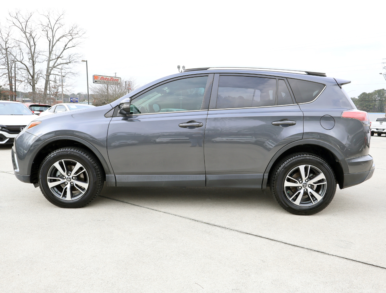 Toyota RAV4 XLE FWD 2016
