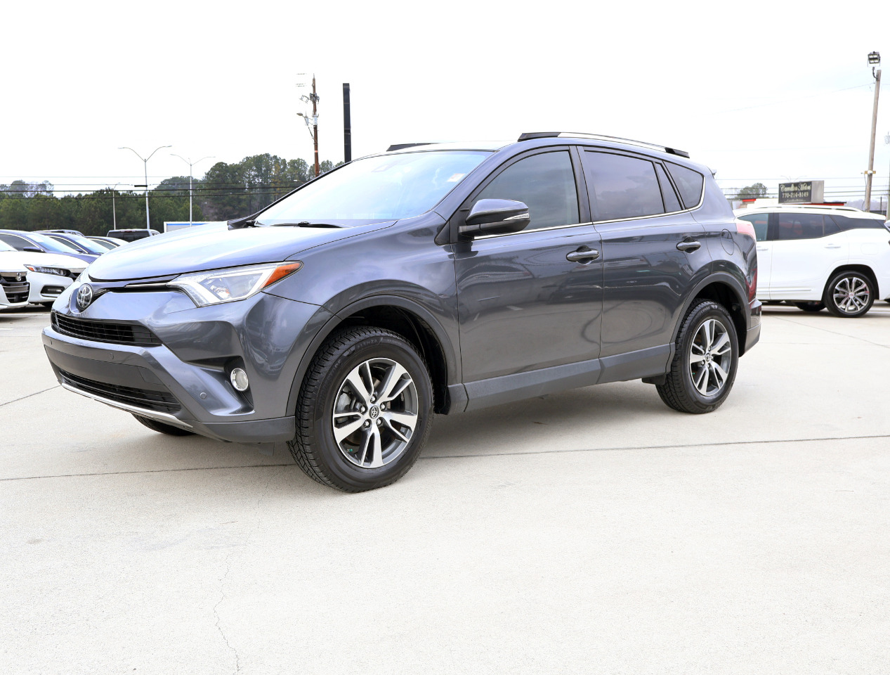 Toyota RAV4 XLE FWD 2016