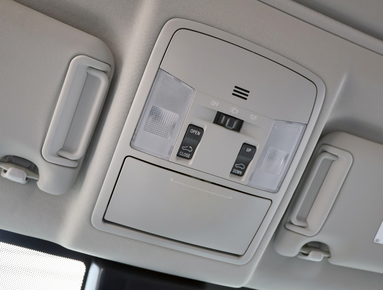 Toyota RAV4 XLE FWD 2016