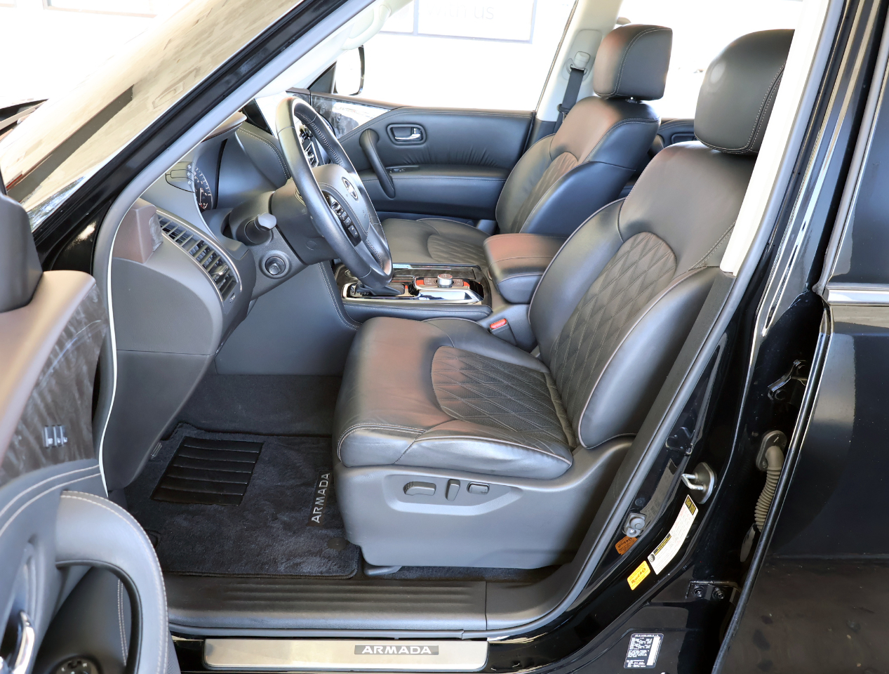 Nissan Armada Platinum AWD 2021