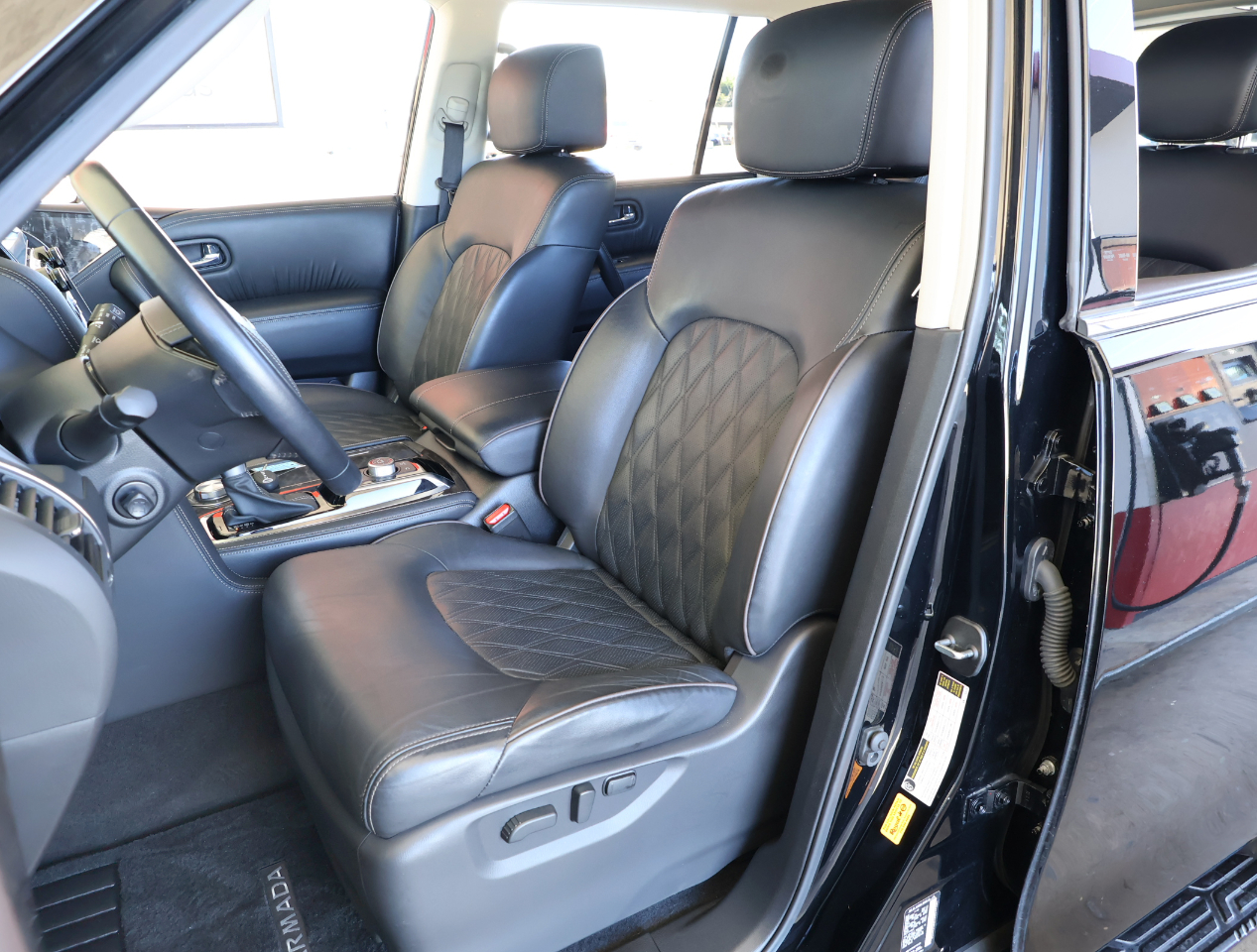 Nissan Armada Platinum AWD 2021