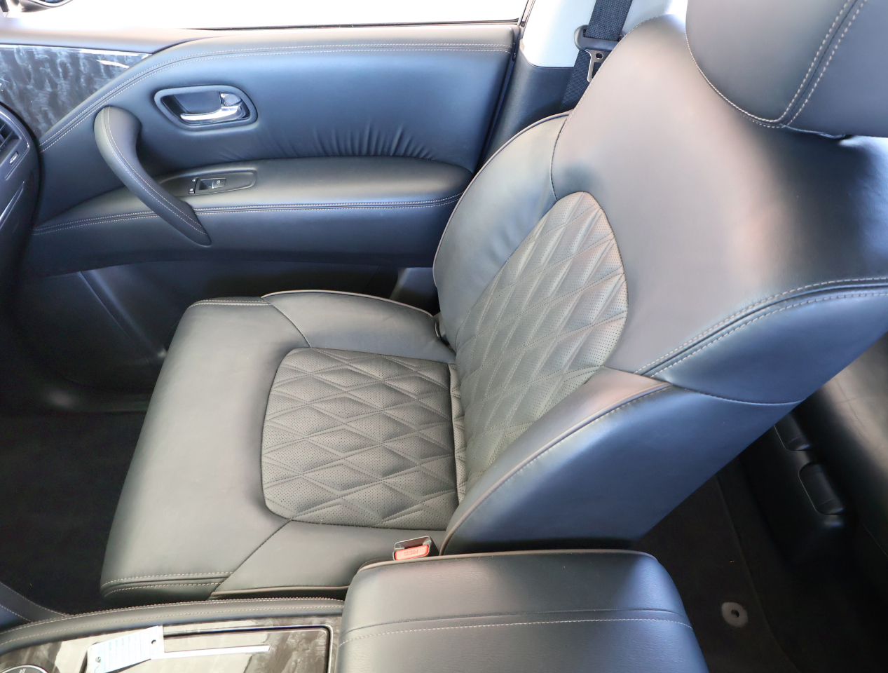 Nissan Armada Platinum AWD 2021