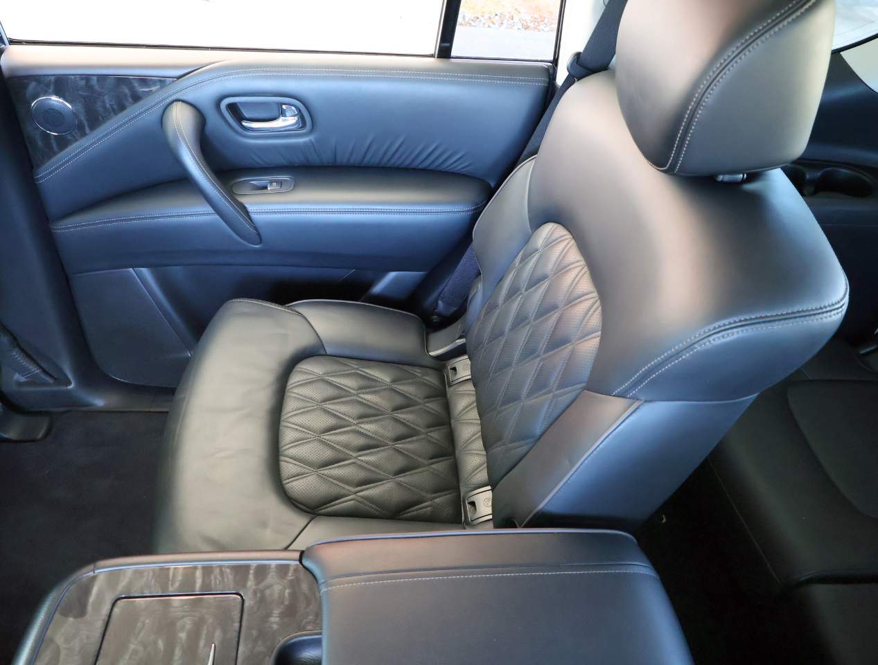 Nissan Armada Platinum AWD 2021