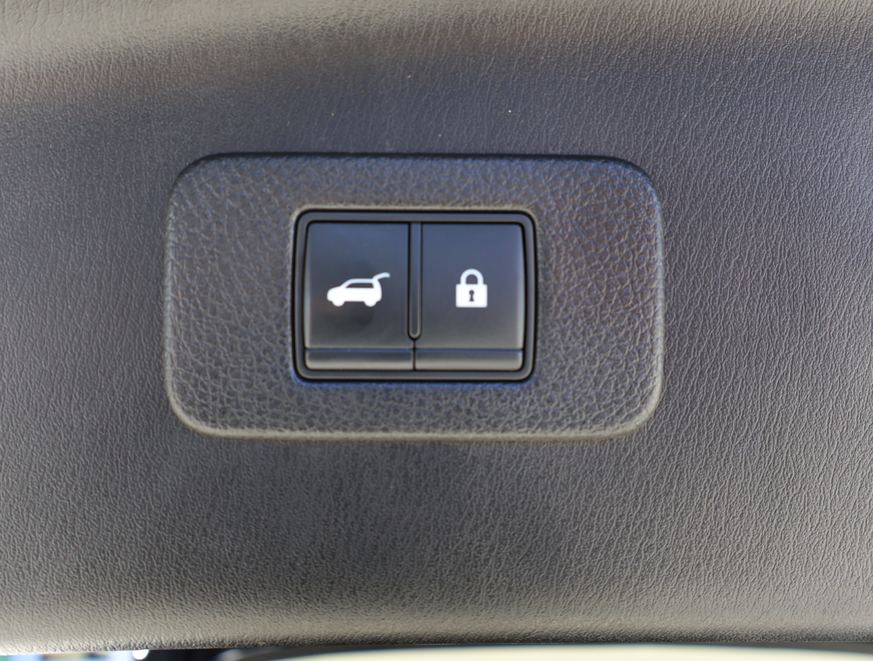 Nissan Armada Platinum AWD 2021