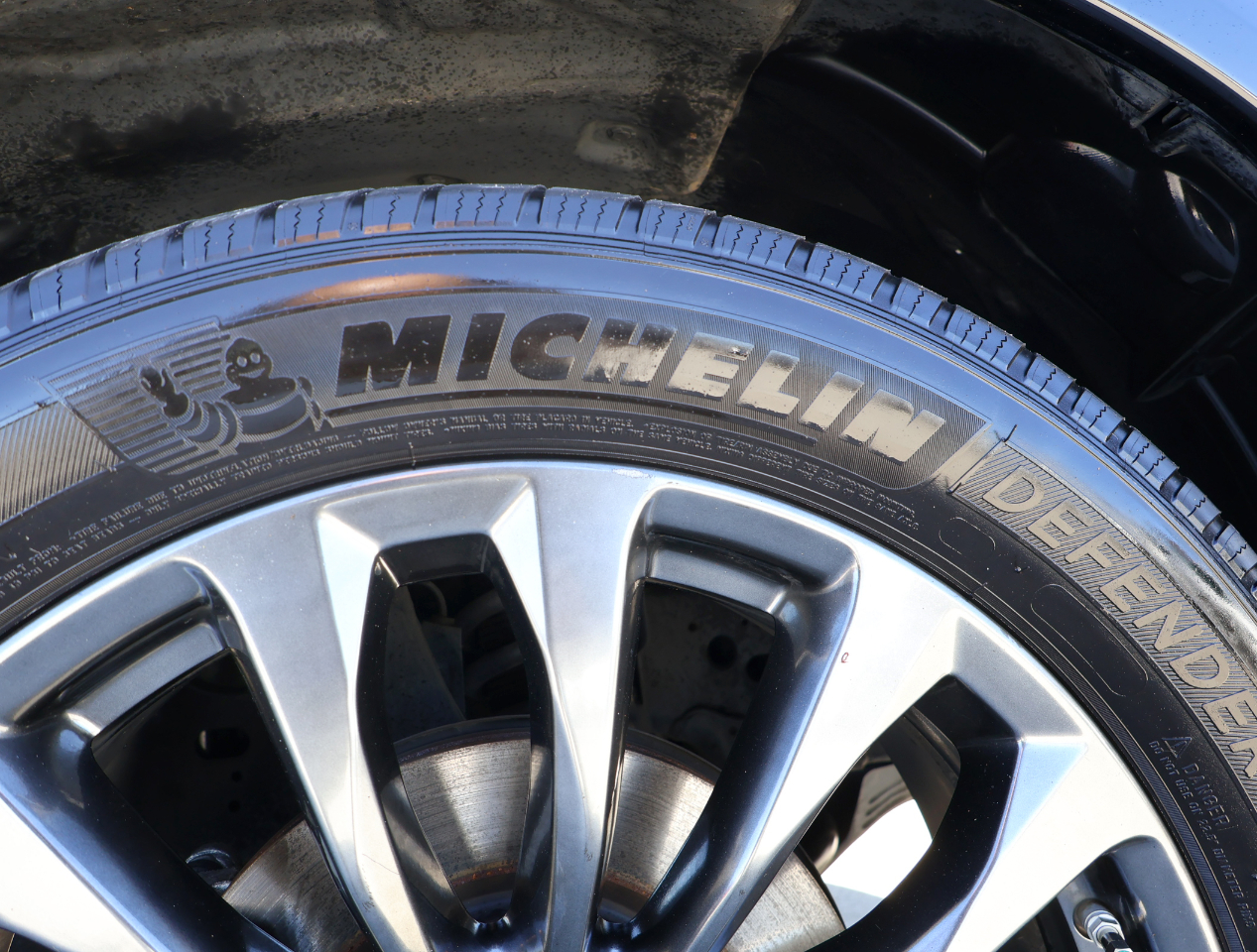 Nissan Armada Platinum AWD 2021