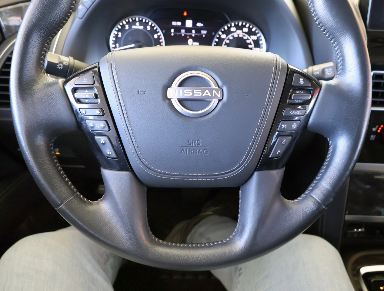 Nissan Armada Platinum AWD 2021